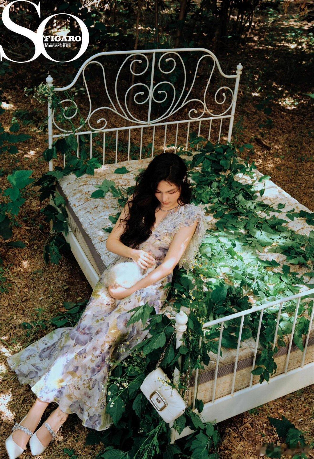 李湘这是要把王诗龄培养成贵妇的模样