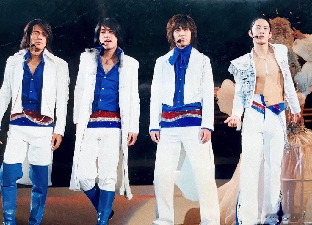 这才是真正的F4