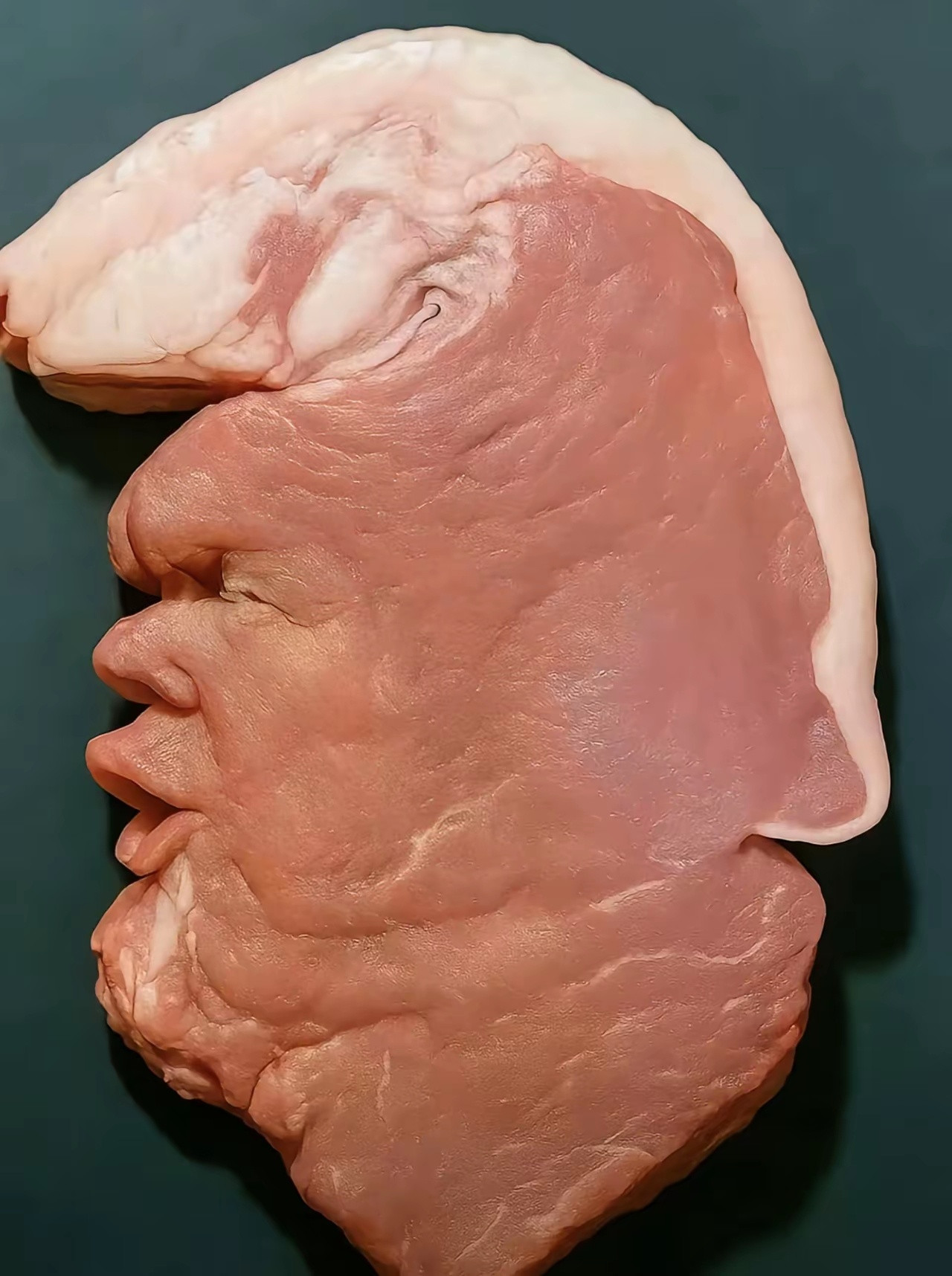 中午这顿肉吃得很尽兴！