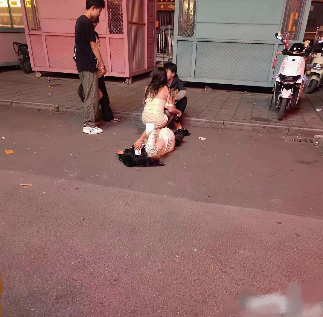 家长看到这画面多难受啊​​​