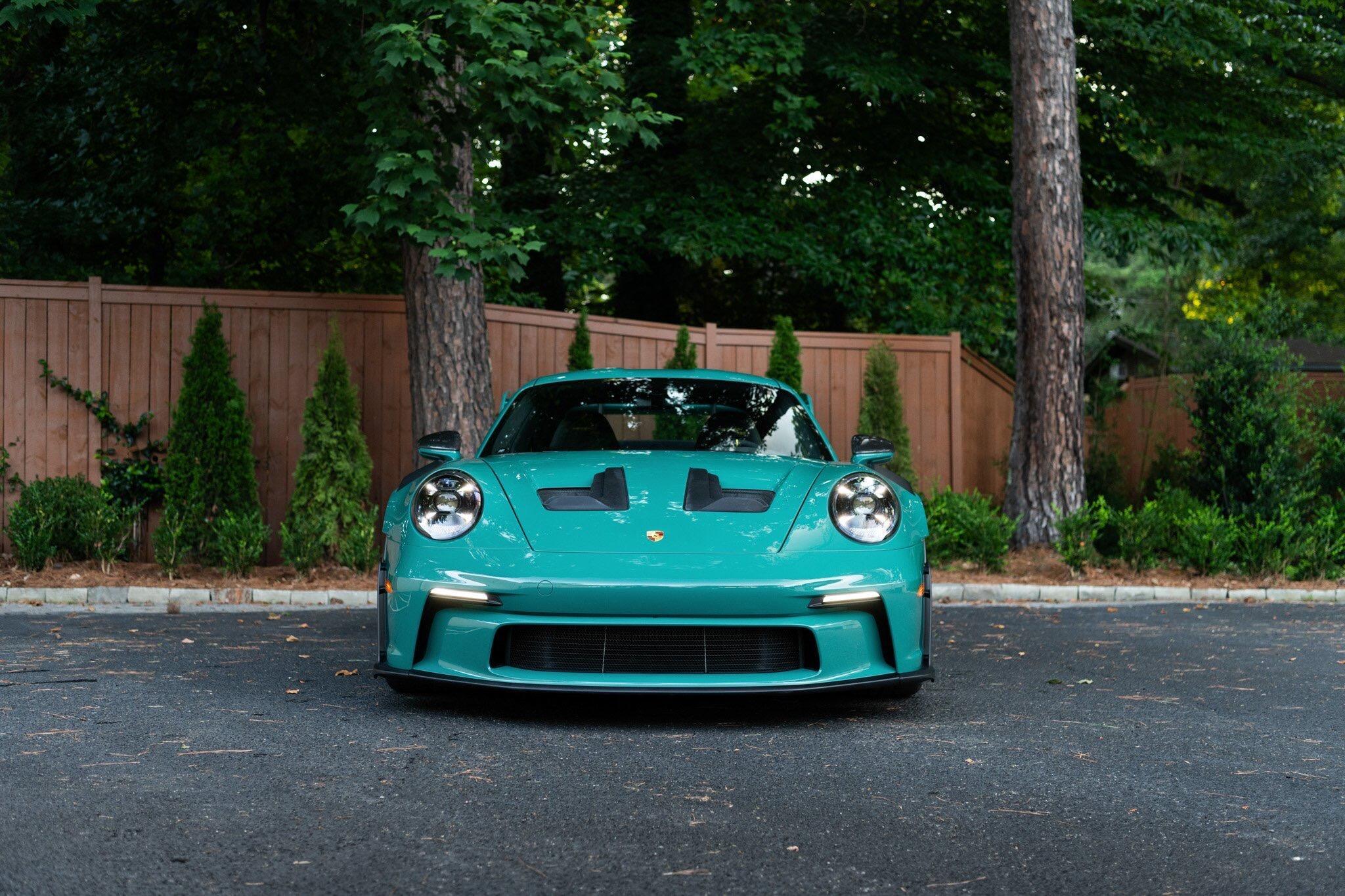 【赛道合法化的街道猛兽—911GT3RS】保时捷911GT3RS是一台可