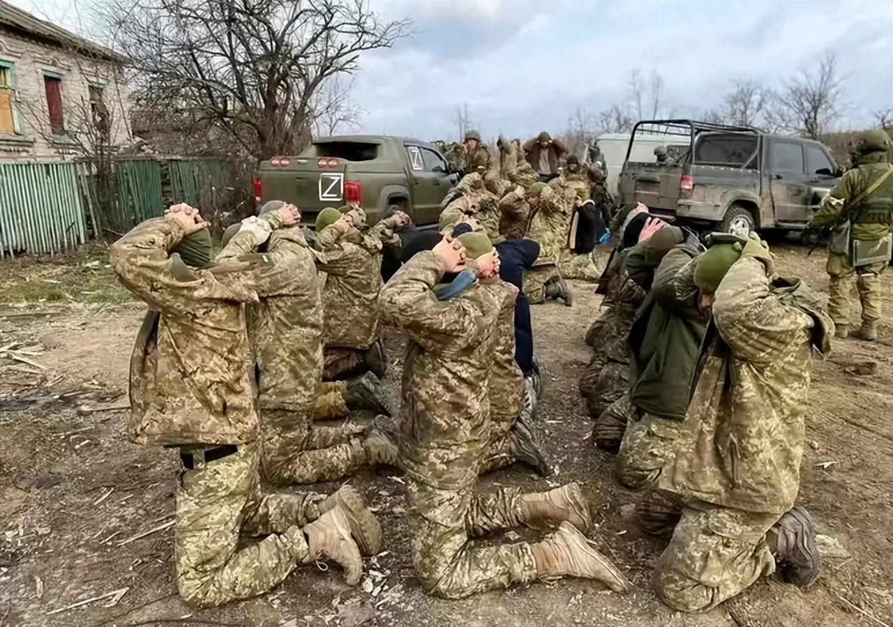 俄军一天占15座阵地，乌军慌了？真没想到，新年头几天打仗打得这么快。俄军说一天