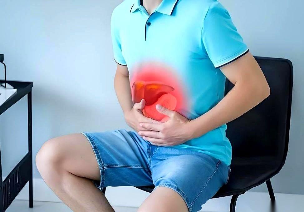 酒桌上最怕的，不是喝趴下的，是那种喝着喝着脸就“不对劲”了的人。不是上头那种关