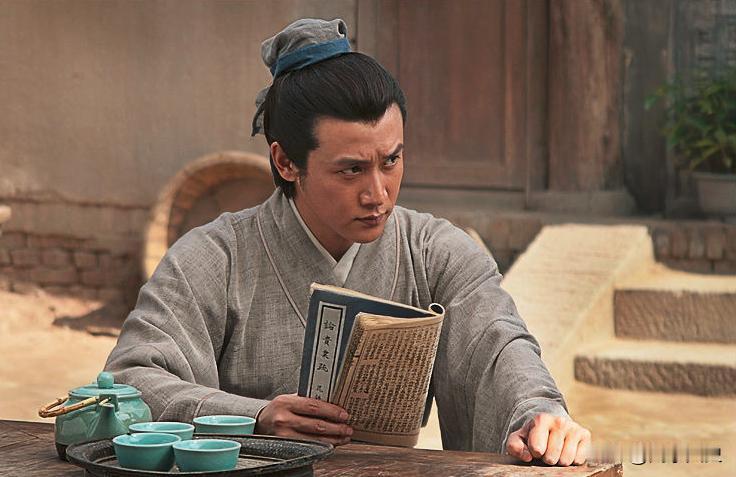 苏轼的哪句诗词,让你感触最深?要说感触最深的，还得是那句“人生如逆旅，我亦是行