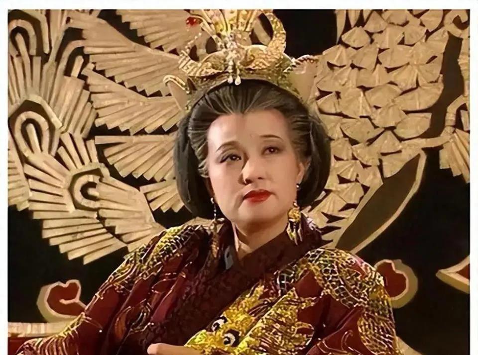 为什么武则天之后的一千多年再也没有女性复制她的道路称帝？因为武则天是两千