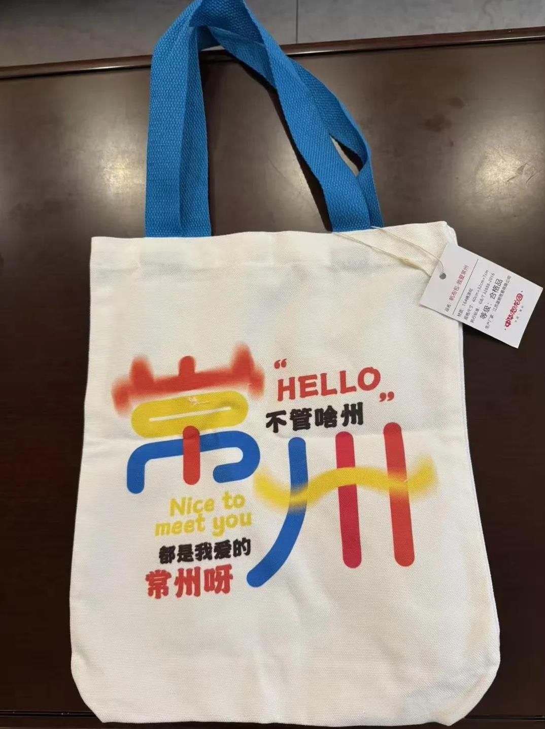 苏超联赛战火炽热，抢票难度更是直逼当年春运抢票。应援包都到货了，可是我票呢