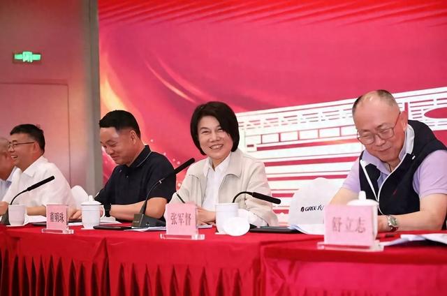 十分罕见! 董明珠公开反思