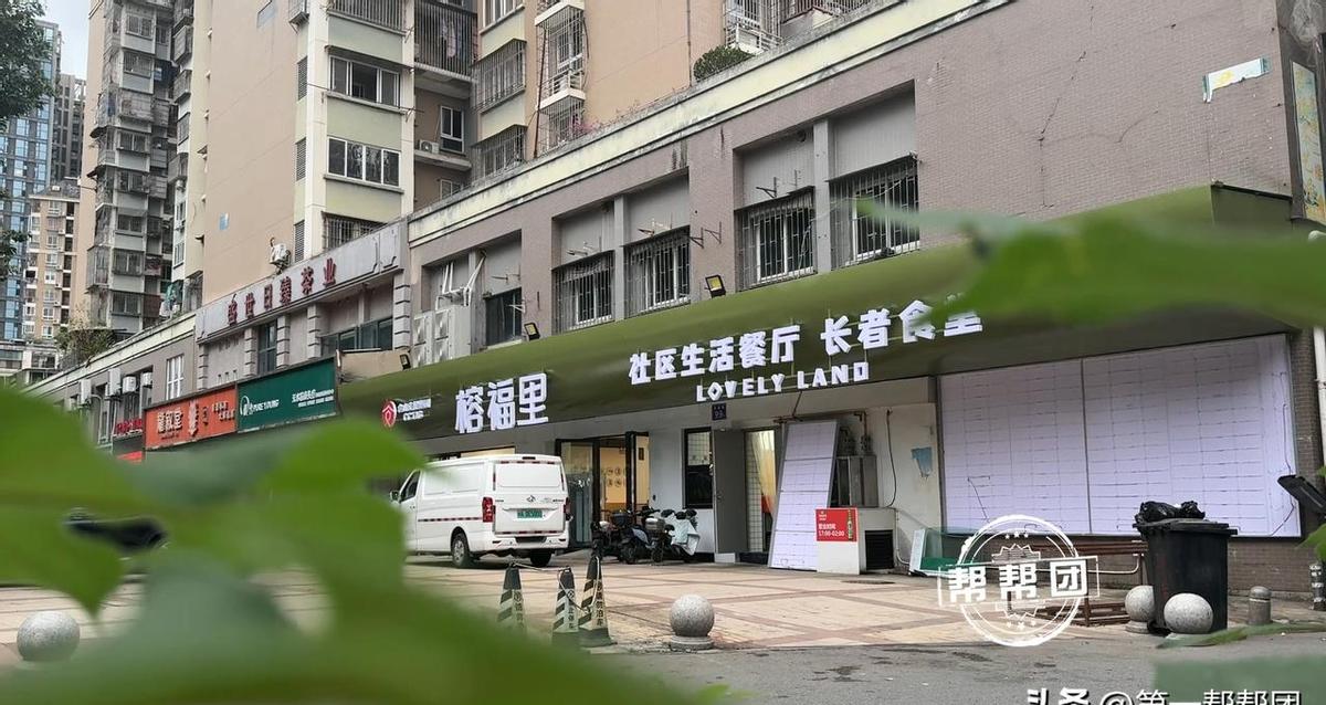 福州的长者食堂不靠施舍活着了。十块钱一餐，赚不到三毛，原来只能靠政府贴钱硬撑。