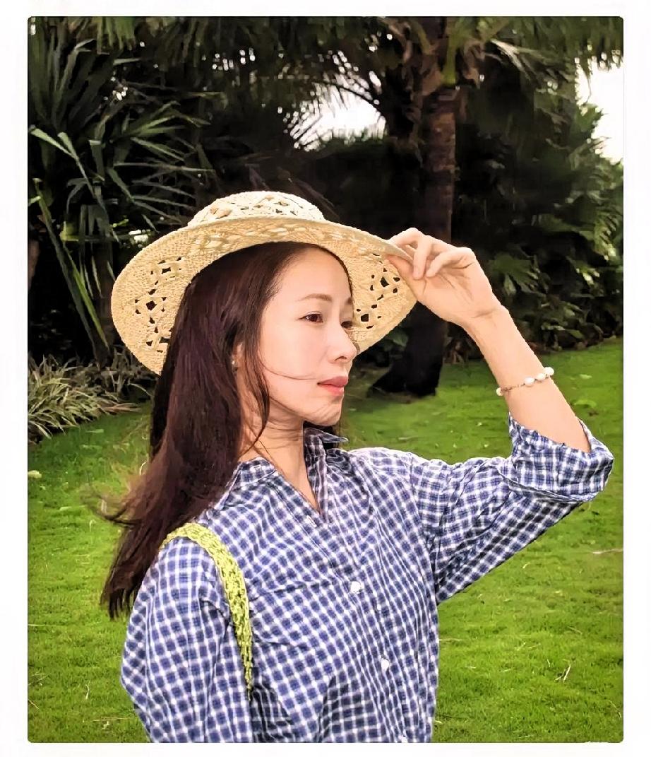 江一燕自曝离婚,再次给所有女人提了个醒,你可以偷偷结婚,也可以偷偷生娃,但一