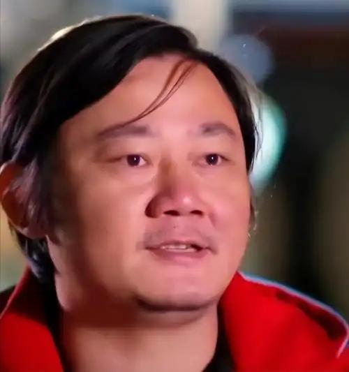 不少人吐槽张雪这回实在太过节俭！香港同胞不远千里奔赴重庆，他既没安排高档酒店，也