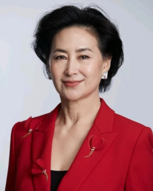 022年，何超琼说：香港回归的时候，我爸爸跟我打赌，像上海这样的大城市多少年可以