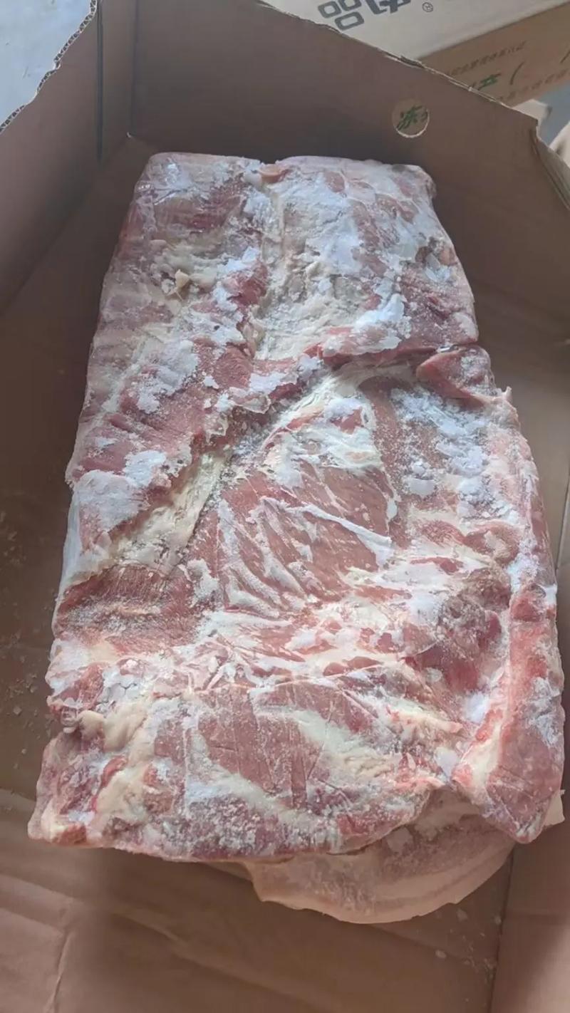 我国大量进口的外国猪肉和牛肉，卖到哪里去了？菜市场基本很少看到有冻肉卖，特别是猪