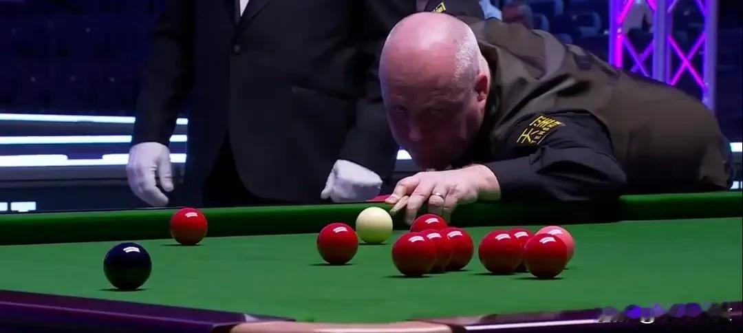 老张施展巫术！大嘴魔法失灵。很难想像，晋级过程竞技状态一路开挂的肖恩•墨菲，在