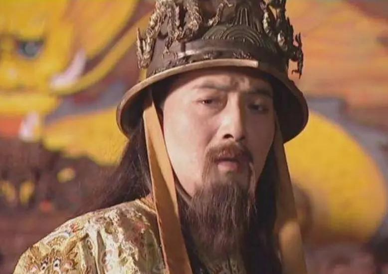 作为烧炭工的杨秀清，究竟是如何获得并展现出令人惊叹的军事才能和指挥能力的呢？