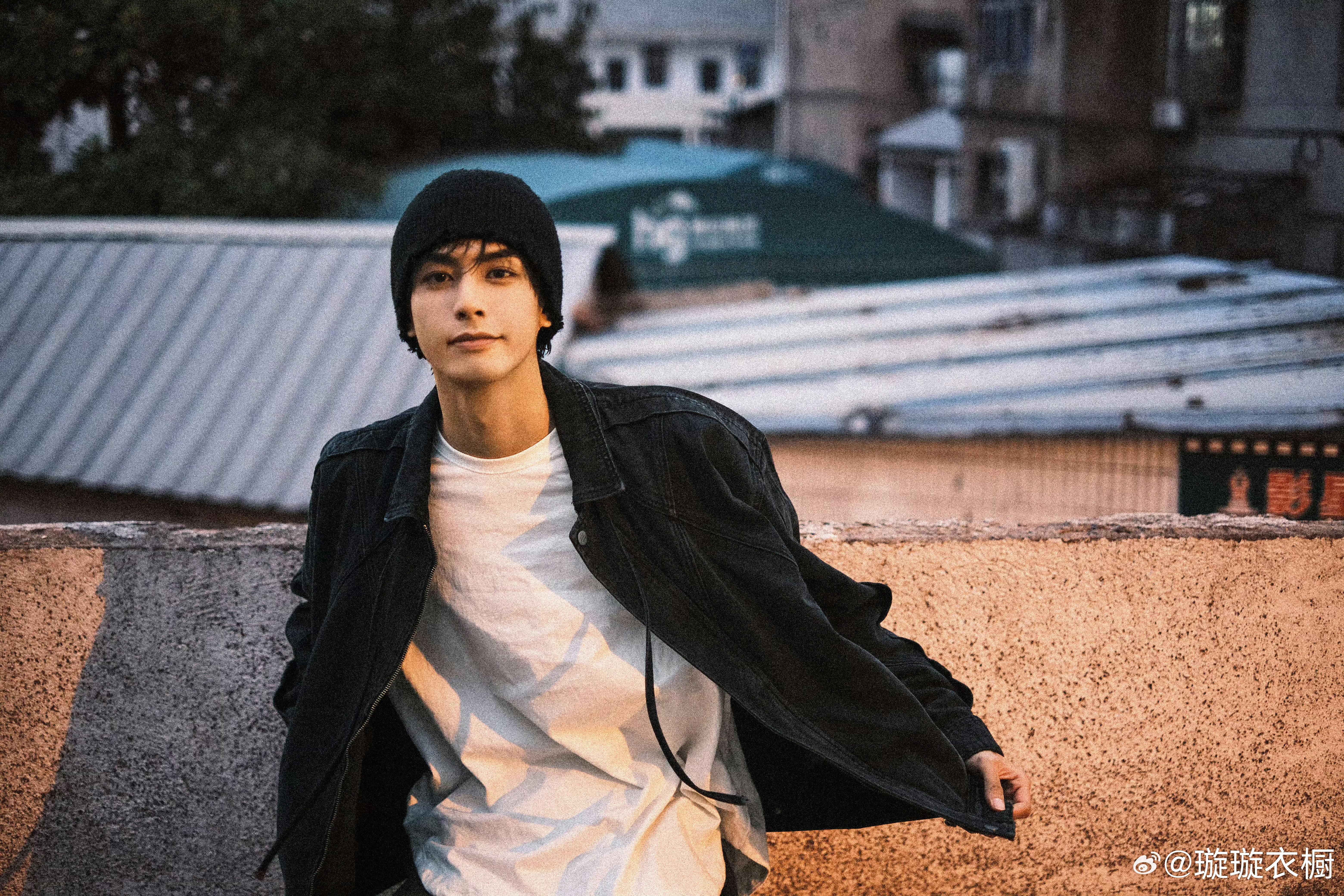 宋威龙真的没有短板，帅得像漫画中才有的人！