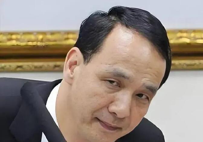 搞垮国民党的五个罪人一是蒋介石，违背人民意志，搞独裁统治，八百万军队被打垮；