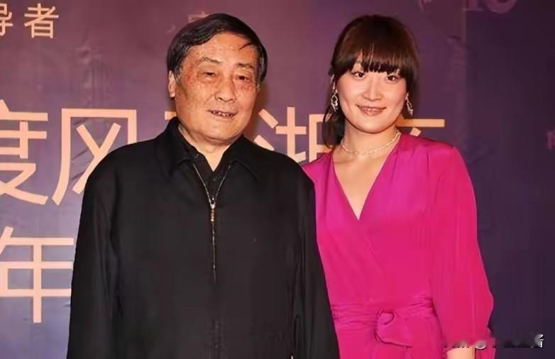 实锤了！宗继昌律师在采访中透露：“宗庆后晚年参加私人活动时，曾公开承认他们3人身