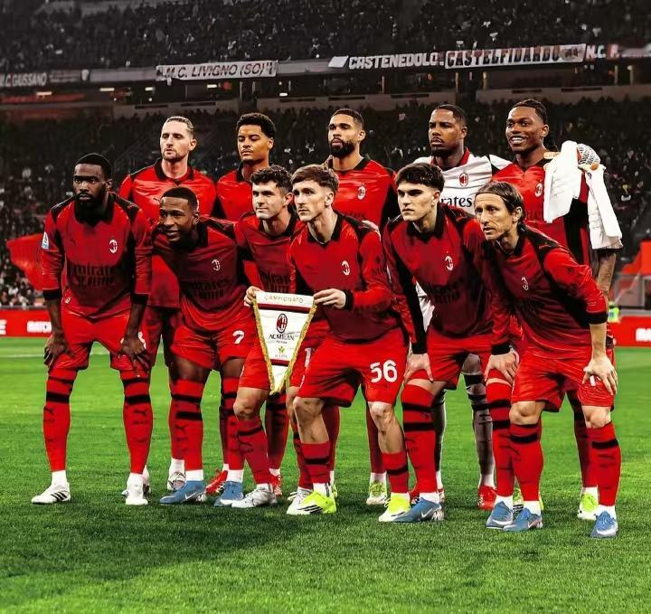 米兰若进欧冠，夏窗赶紧补强！下面这样的阵容，在欧冠有竞争力吗？即使米兰打进欧冠