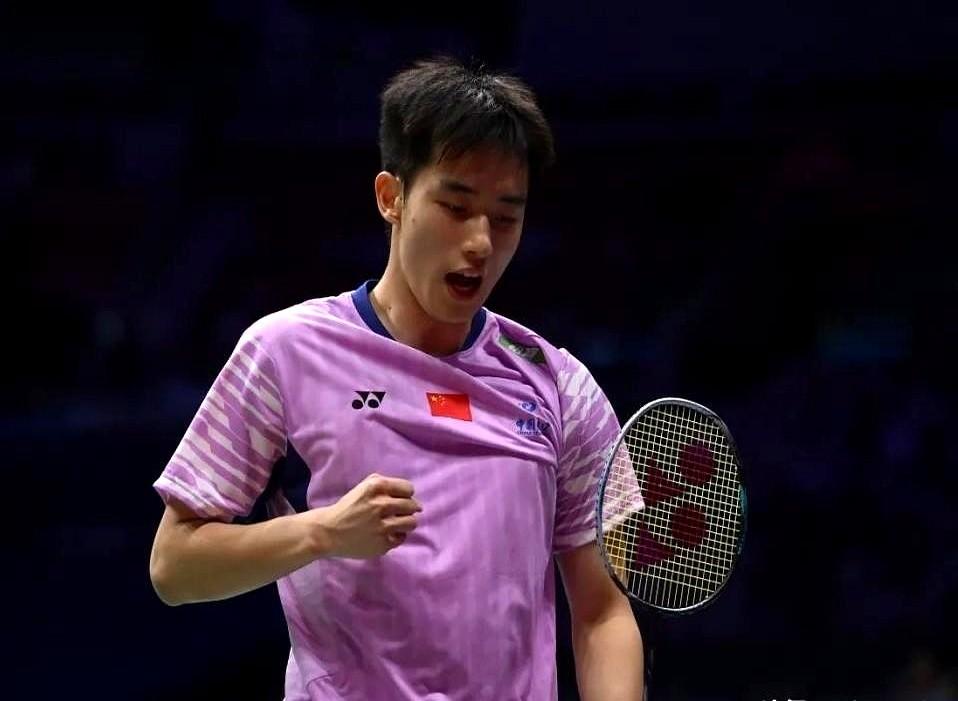 国羽派了20个人去法国打比赛，唯独女单项目，一个人都没派。3月17号，法国奥