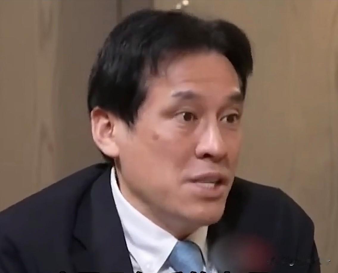 彻底不演了吗？台湾省亲绿媒体人黄暐瀚直播放话：如果以后还有投票的机会，我一票都不