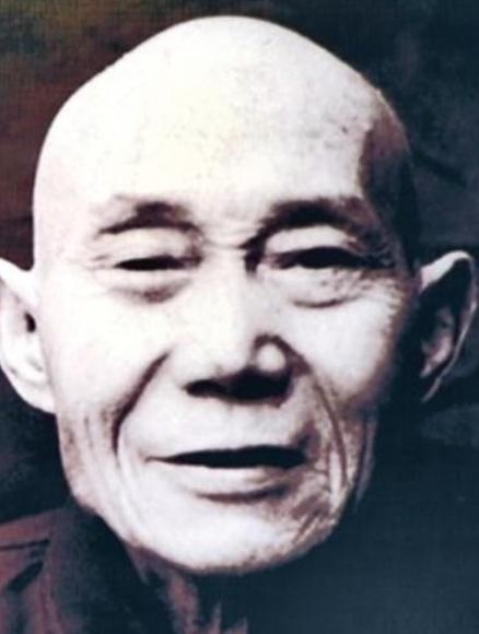 1940年，地下党吴凤翔假意叛变，还当场杀害一名我党卧底，日军以为他真心投靠，给