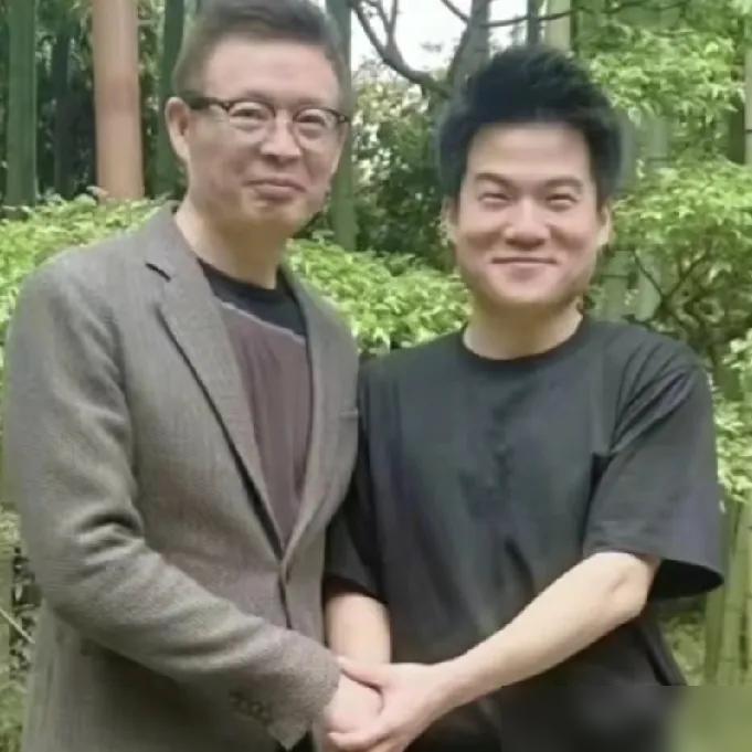终于等到这一刻！4月23日世界读书日，董宇辉与茅盾文学奖得主麦家在西溪湿地的「麦