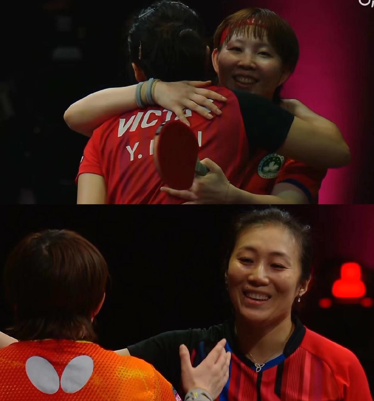 朱雨玲与韩莹相拥那一刻我哭了！刚刚看了朱雨玲的赛后采访，朱雨玲说这次与韩莹跨