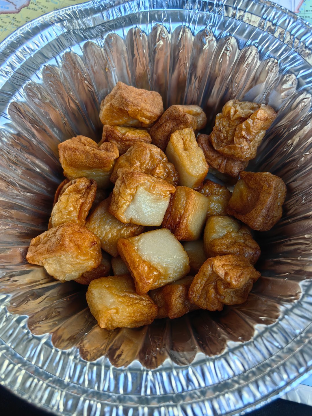 *碎碎念*回来后第一次逛早市，卖花卖树苗蔬菜苗的真多，跃跃欲试，可一个声音对我说