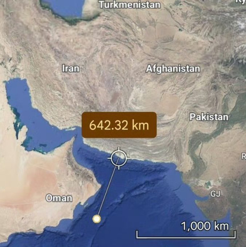 650公里外一击命中！伊朗称摧毁正在加油的美舰，两舰甲板双双起火！伊朗革命卫队宣