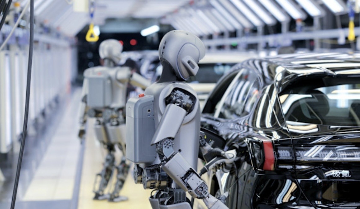 人形机器人生产效率不到人类一半? 杨立昆泼冷水: 没一个聪明的!