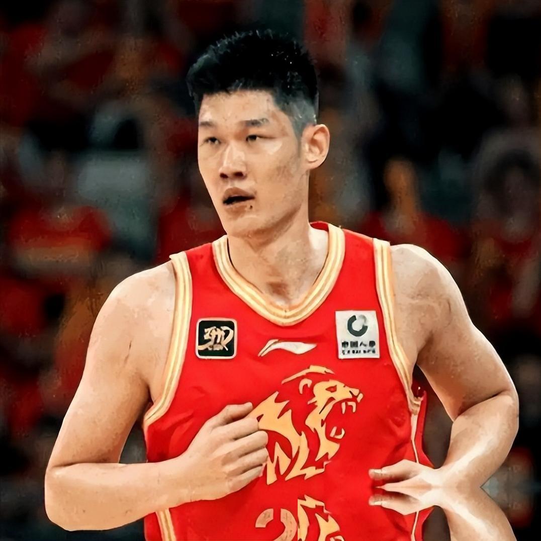 NBA现在的自由市场，真是一场牵一发动全身的连环局。谁也没想到，黄蜂在送走鲍尔