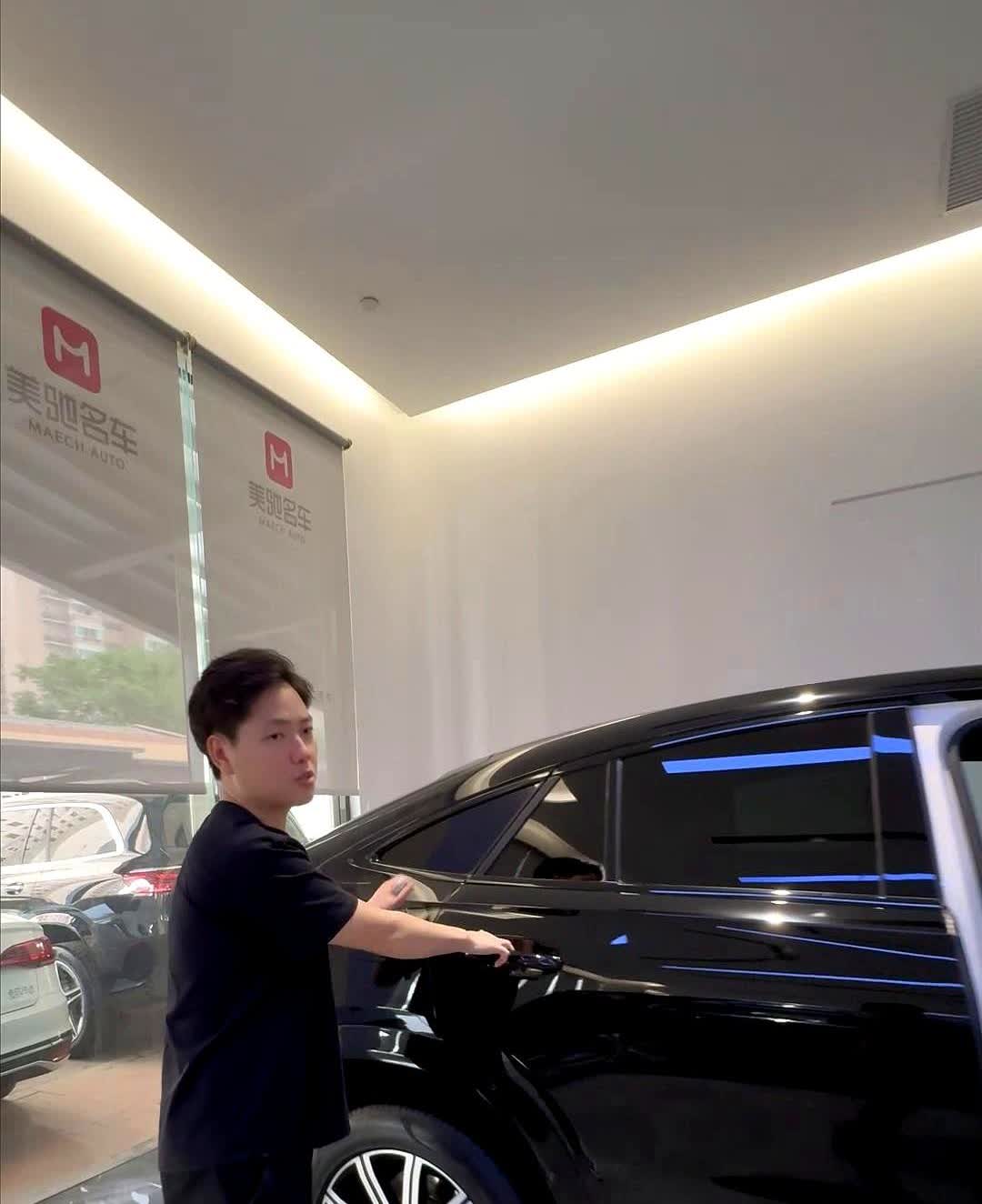 2万公里价格直接蒸发一半。2万公里的GLE蒸发了一半去了，现在比GLC都