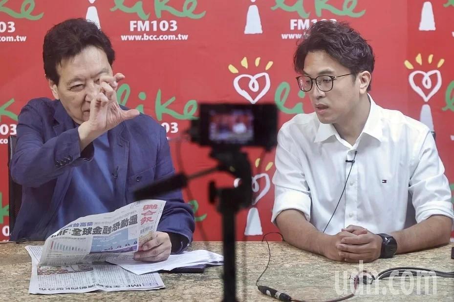 赵少康被骂“背骨”、“绿少康”，沈伯洋：有失公允民进党台北市长参选人沈伯洋今天