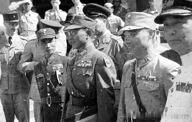 1000亿美元战争赔款，中国当年说不要就不要了。你以为这是“大度”？这份19
