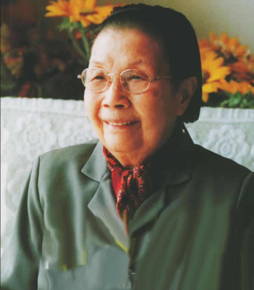 1976年，刘英得知毛主席病逝后痛苦不已，两个人感情有多深厚？1976年毛主席去