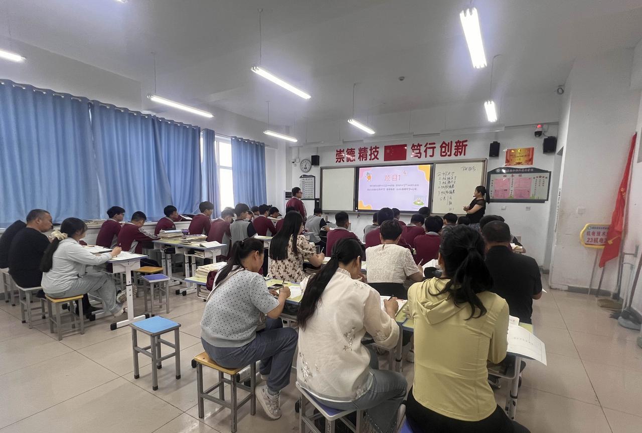 不能说补课完全没用，只是对大多数人作用很小，最好的方法是自学，但不是每个孩子都有