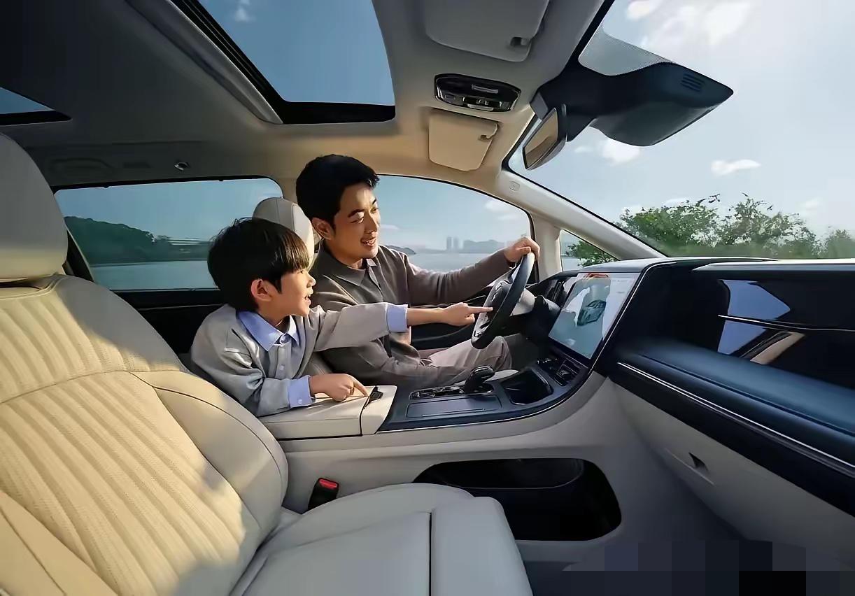 中国车扬眉吐气！比亚迪火遍全球，传祺M8直接掀翻合资MPV格局意不意外日本