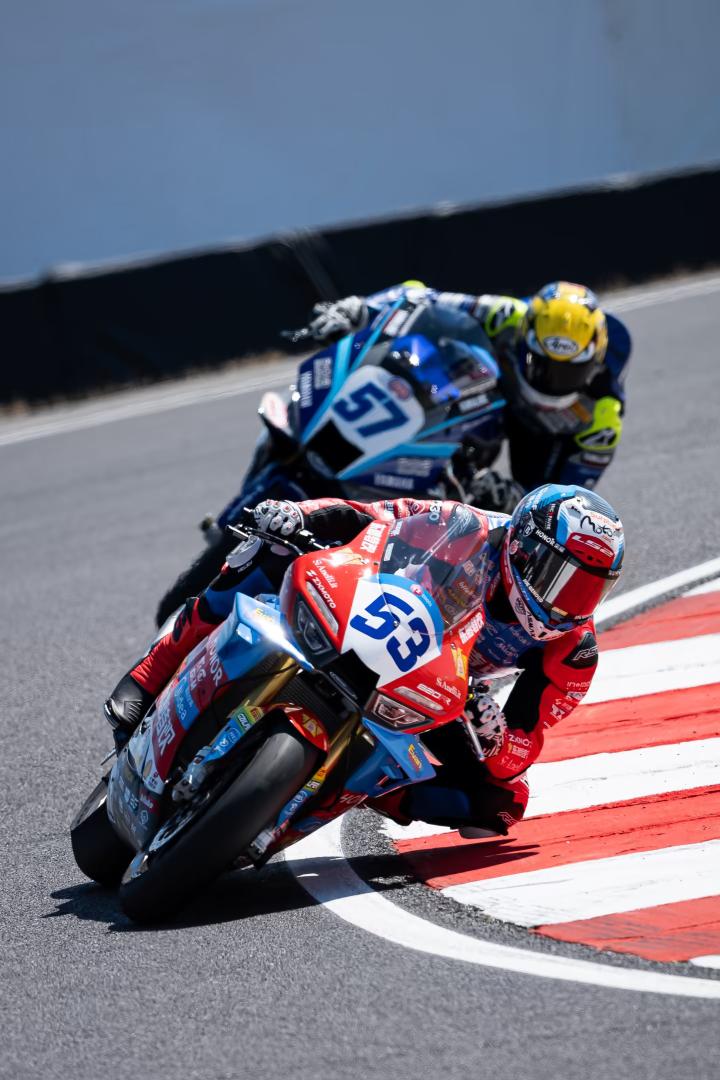 打到赛季后半程，WSBKWorldSSP的争冠局势越看越刺激。主力车手德比斯手