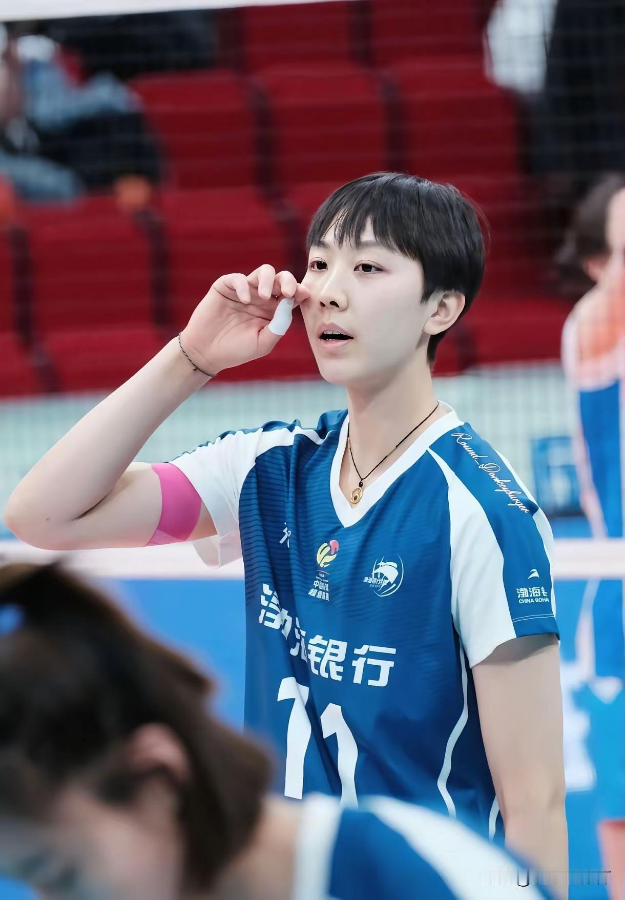 能改写“天津时间”的并非李盈莹！本赛季排超联赛常规赛中，天津女排两次五局大战输