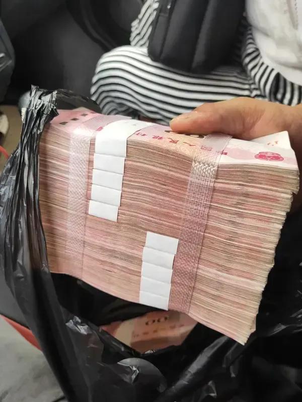 深圳50岁大妈捡15万归还失主，提出的要求让失主当场愣住这是发生在深圳的真