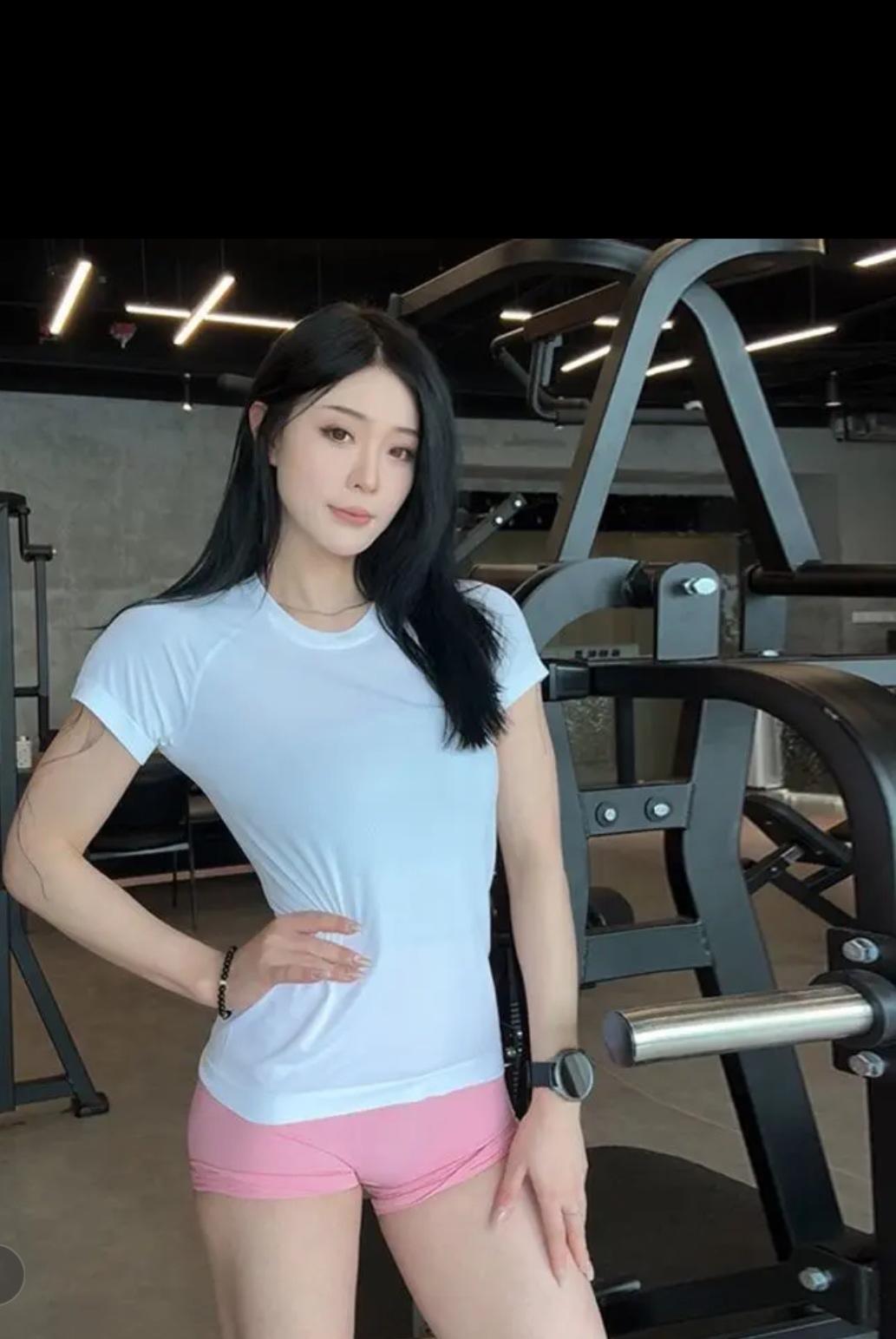 有一起锻炼的吗…