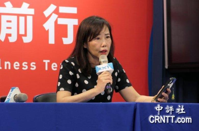 就在刚刚， 国民党高层当众怼“台独头子”赖清德， 4月15日中评社一条重