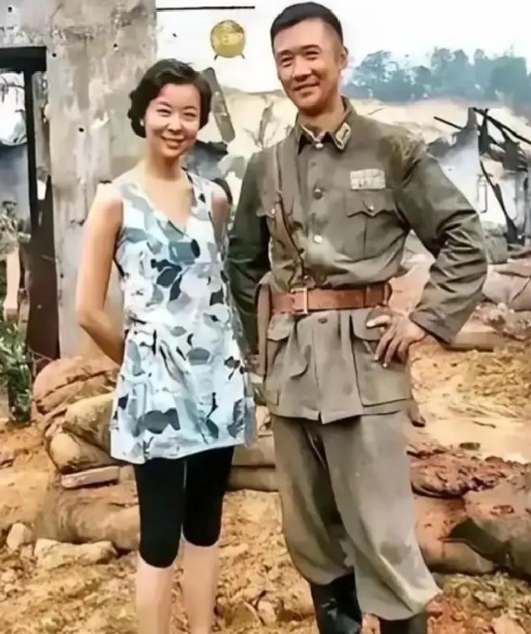 2011年，黄志忠与39岁的柯蓝相恋，随后同居。九年过去，柯蓝忽然正色告知黄志忠，自己这辈子都不会嫁