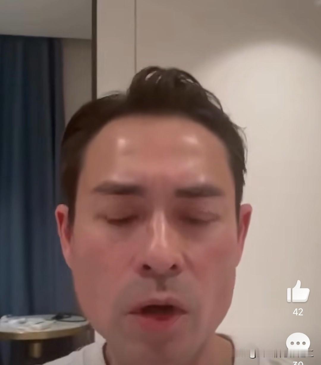 香港艺人海俊杰昨晚（8日）忽然于个人社交平台上载自拍片，一脸严肃并语带哽咽地公告