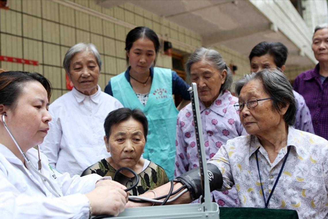 心率过慢不是好兆头！提醒：低于这个值要注意，或是心脏病前兆心率过慢，很多人都