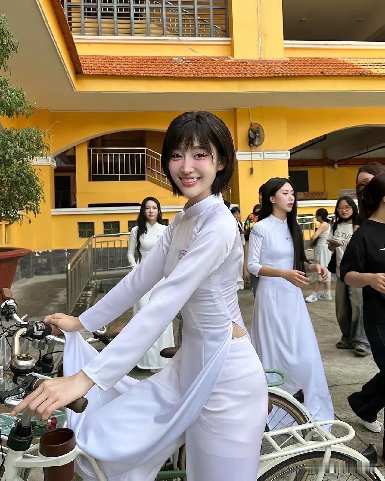 关于为什么看好发展中国家，包括越南和印度。理由：在发展中国家，资本不足是制约