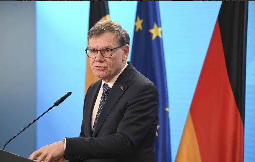 3月2日，面对伊朗的强硬，德国竟然“临阵脱逃”，放了英法的“鸽子”。据