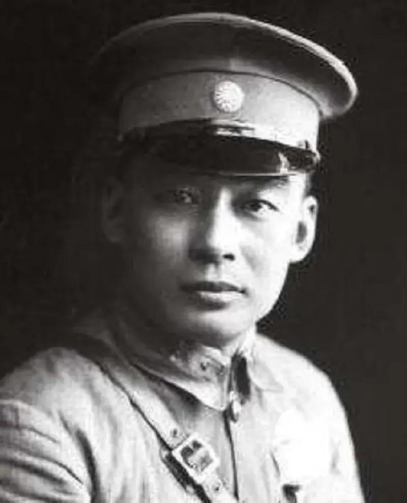 说胡宗南草包，徐向前元帅不会认可吧，当年红四方面军最强大时，与胡部也是棋逢对手的