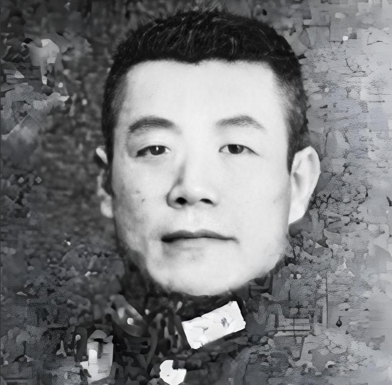1980年代初，邱清泉的长子邱国渭，把办公室钥匙交还给上海图书馆的同事，前往美