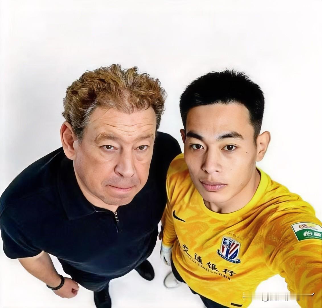 我发现，申花这次亚冠之旅，不只是进球费劲，而是想结束亚冠客场连败太难了！